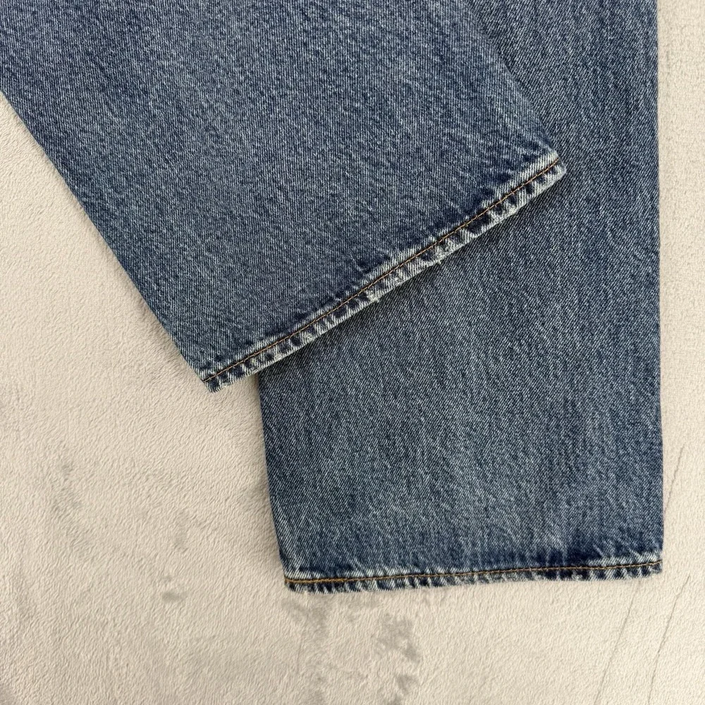 Levis title levi